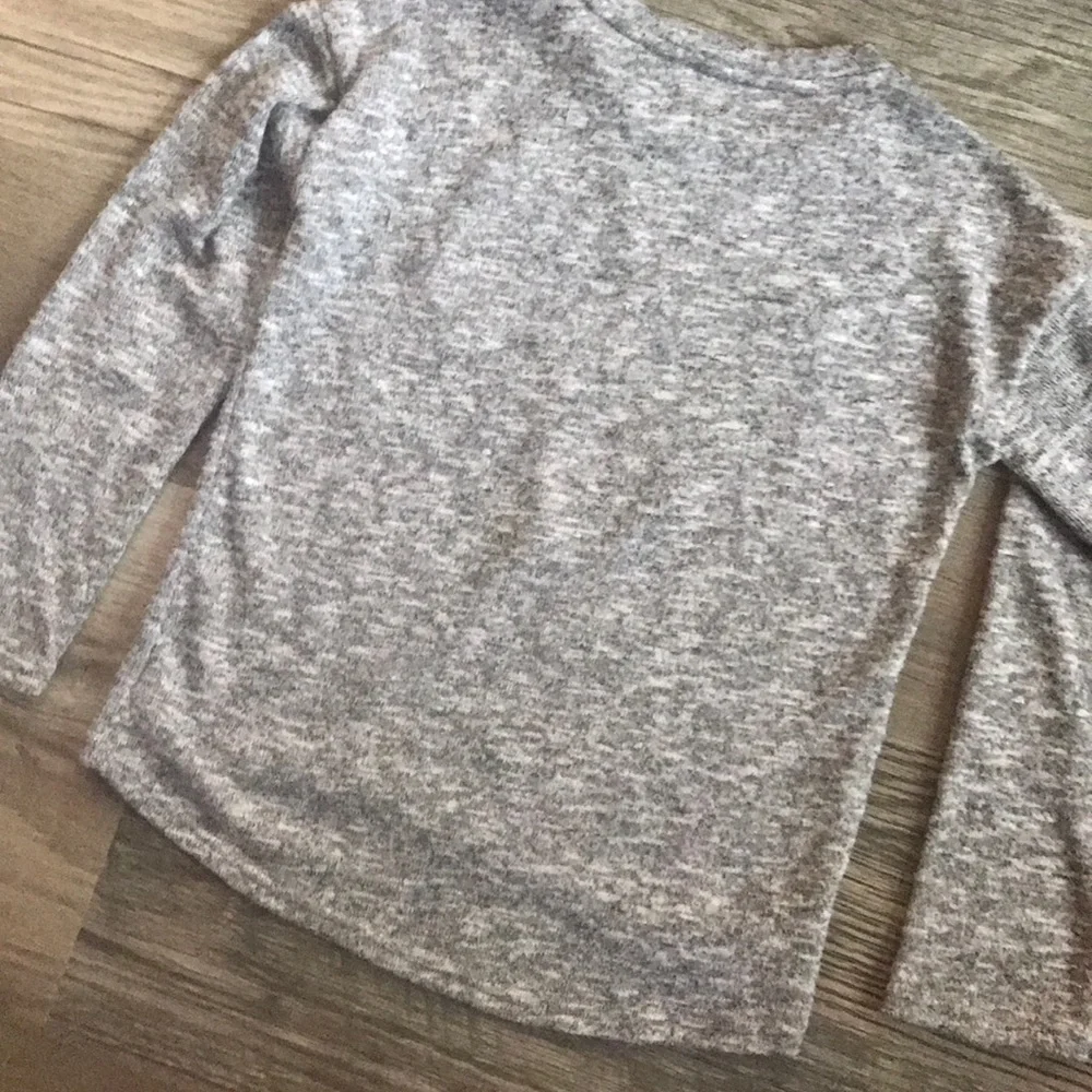 Kidpik girls‎ “wild” gray sweater size 12